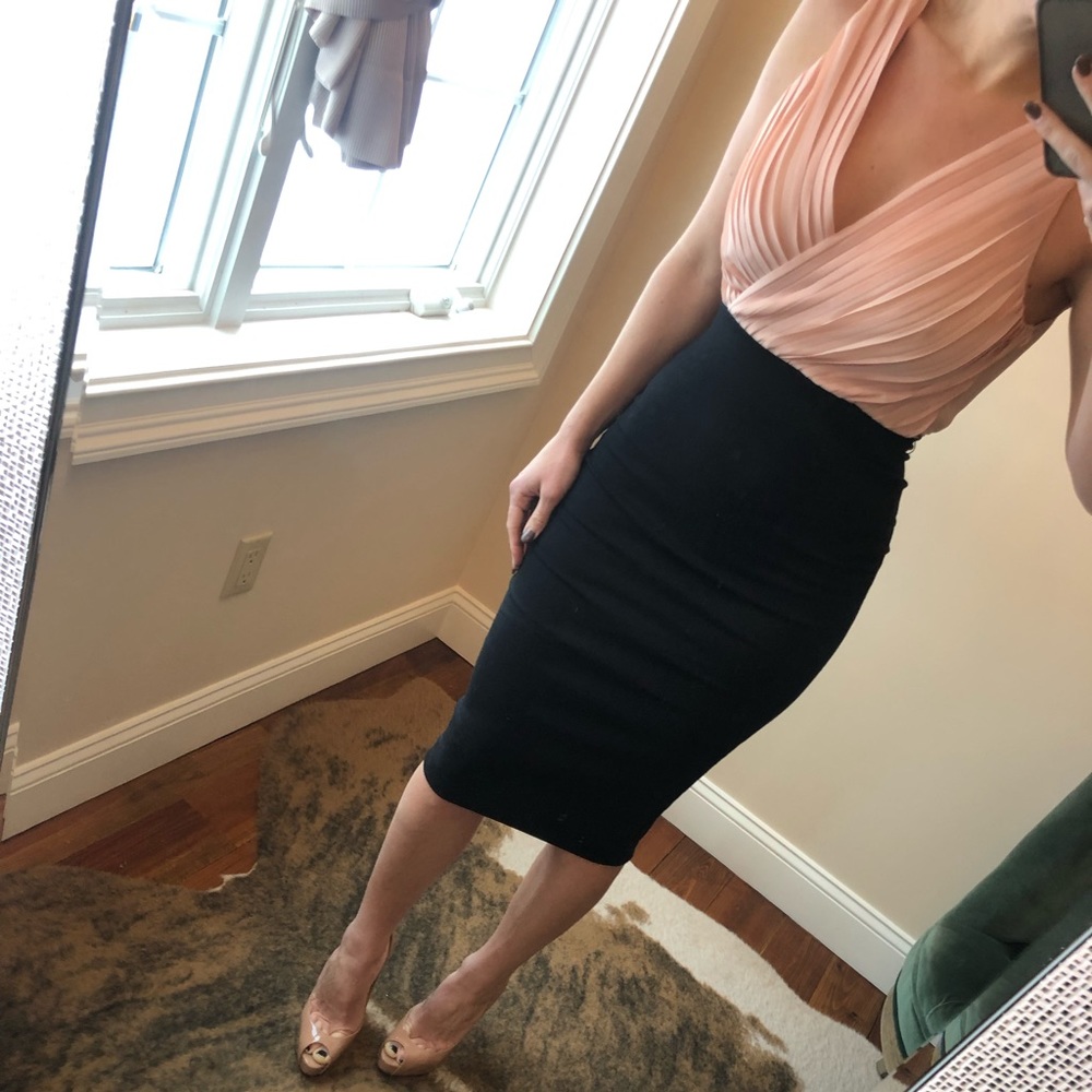 Dress - Picture 5 of 7